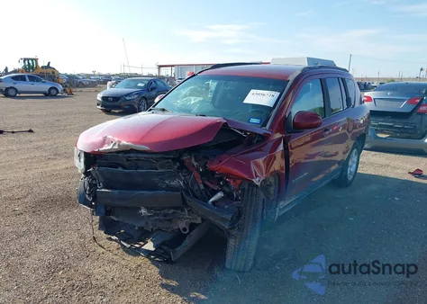 2017 Jeep Compass Latitude Fwd из США, поврежденный, VIN 1C4NJCEAXHD116543